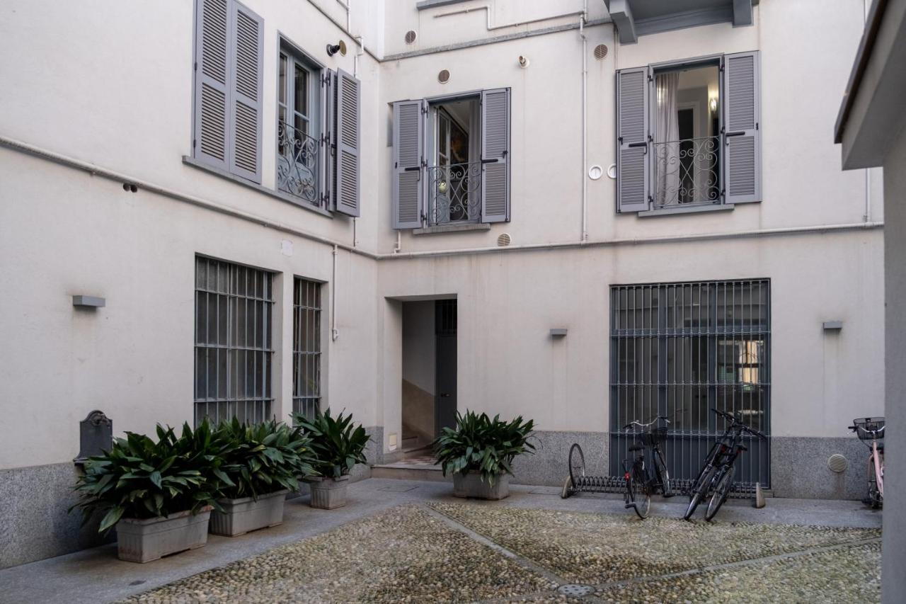 Azzurrino Apartment มิลาน ภายนอก รูปภาพ